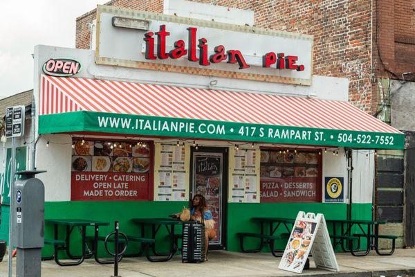 Outside New Orleans Street dinning
 #outsideseating