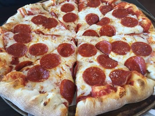 Pepperoni pizza with rolled crust