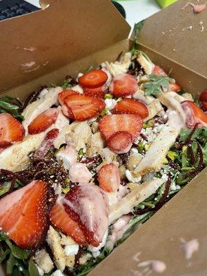 Strawberry Arugula salad