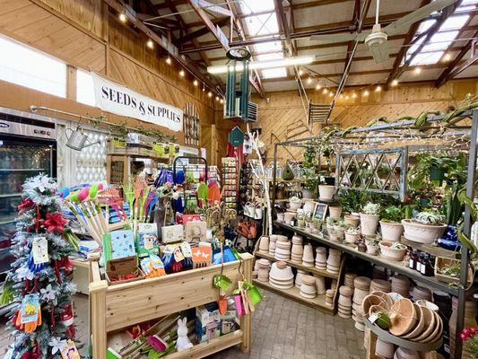 Cute store. Limited indoor plant selection but HUGE outdoor selection.