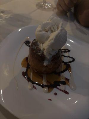 Bread pudding with ice cream