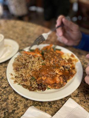 BBQ chicken, red beans and rice and vegetables