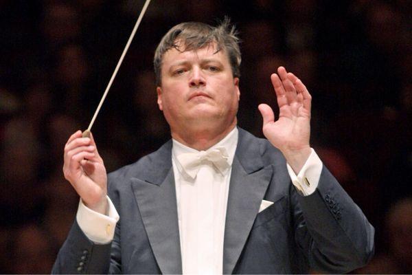 To start the year 2024, the guest conductor will be: Christian Thielmann. NYC.