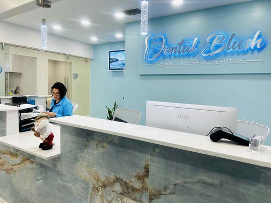 Dentist Cape coral Front Desk