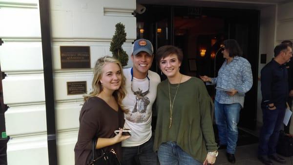 Dustin Lynch taking the time to take a photo with two of our guests! Thanks, Dustin!