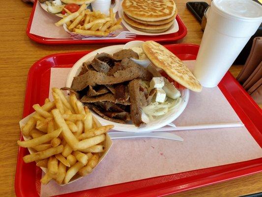 I've told everyone about this dive for years. Trust me ... Get that Gyro platter and take the challenge. Always order extra pitas!