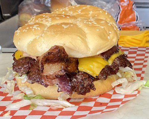 Love Burger with bacon