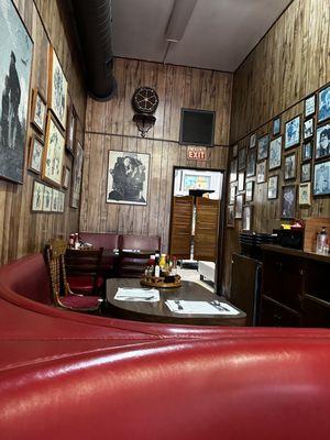 Interior back booth where Kobe and Phil once sat