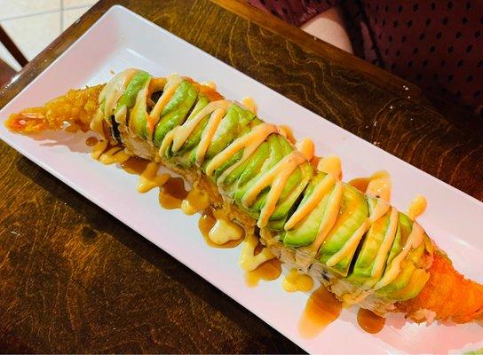 The largest Dragon Roll in human history