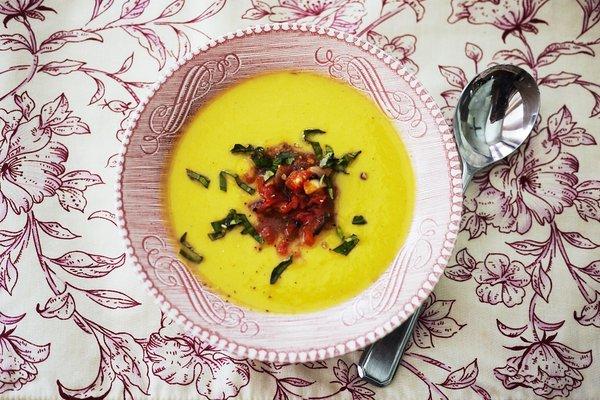 Creamy corn soup with tomato basil relish