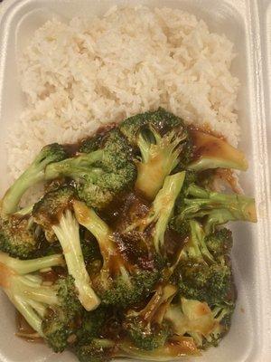 34. Broccoli with Garlic Sauce