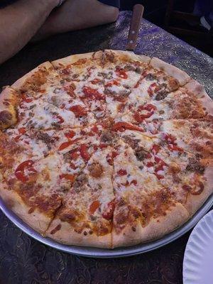 "Pearl" specialty pizza