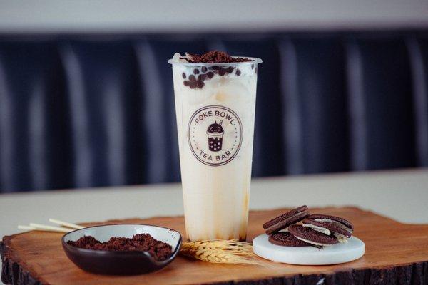 Cookies and Cream Milk Tea (Our Signature Milk Tea coated with oreo crust and topped with more oreo)