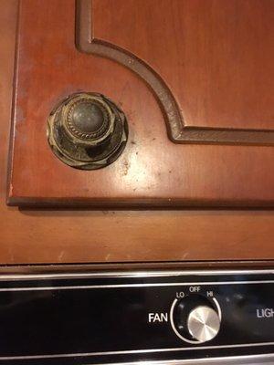 Finger prints in cabinet door/pull