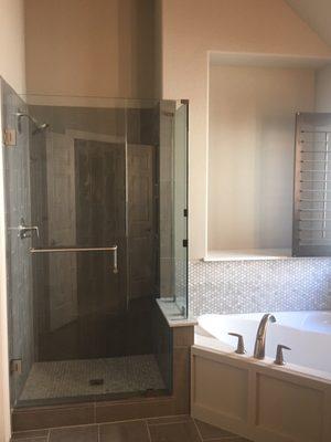 New frameless shower door