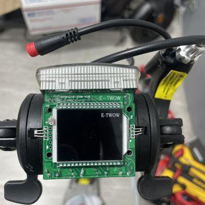 Uscooter GT SE Display Repair 
Call us for e-scooter repairs 
929-269-3614