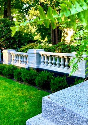 Boxwood-lined lower garden offers a formal yet romantic setting for your reception or dinner.