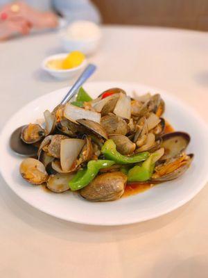 Clams w/ XO Sauce