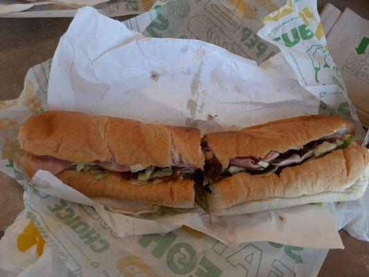 BLACK FORREST HAM with  spinach, red onions, oil, lettuce, pickles, provolone cheese, oregano and sweet peppers. footlong