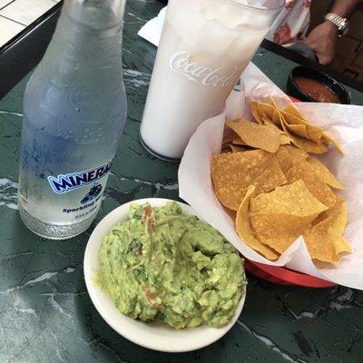 Guacamole Dip, horchata