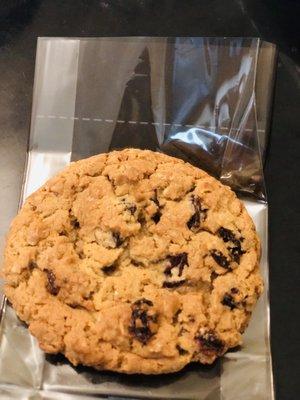 Oatmeal Raisin Cookie