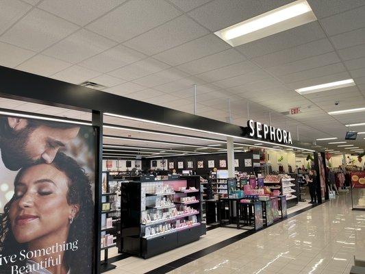 Huge Sephora cosmetics store located right inside the front door of Kohl's.