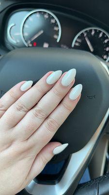 White chrome nails