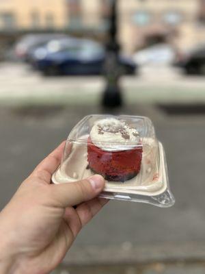 Red Velvet Cheesecake to go