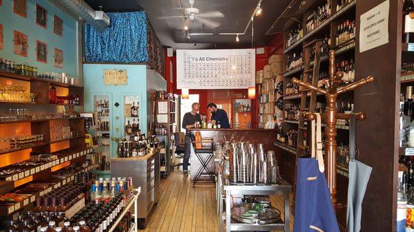 Interior - former location on Sunset Blvd. (04/06/18). #SilverLake #Alcohol #Liquor #Spirits #DrinkMe