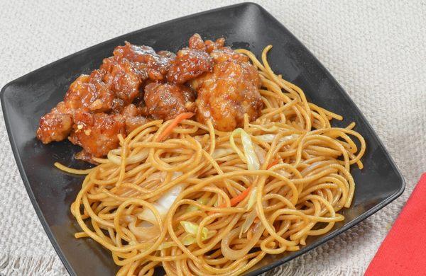 Orange Chicken w/Noodles