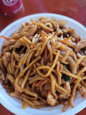 Chicken lo mein