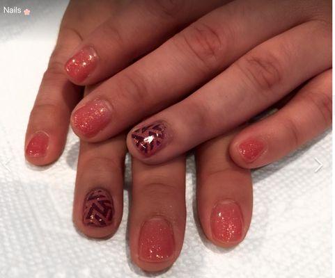 gel manicure with design