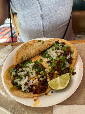 Sabrosos tacos de chorizo!