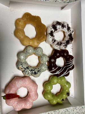 All 6 flavors of mochi donut