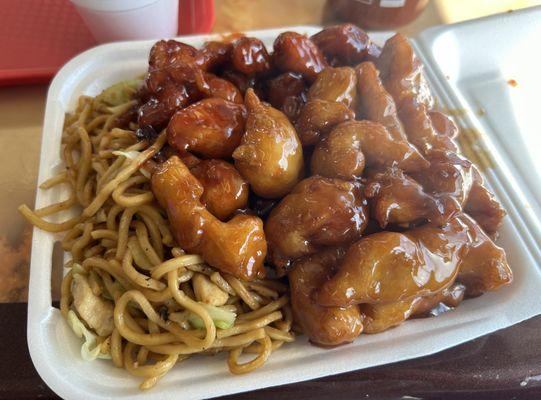 General (Tso's) Chicken, Orange Chicken, and Noodles.  So much food stuffed into the box!