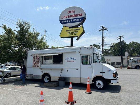 Vanessa's Food Truck