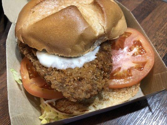 Crispy chicken sandwich