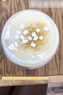 white chocolate s'mores shake