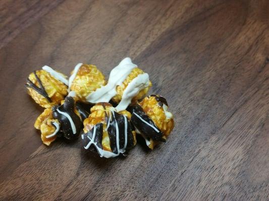 Deluxe chocolate drizzled caramel popcorn