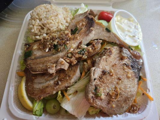 Healthy ahi plate