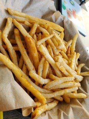 Oven baked fries! So crispy and delicious!!