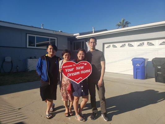 Happy Client. JPRealEstateTeam, Jenny Pham Realtor, JP Real Estate and Mortgage