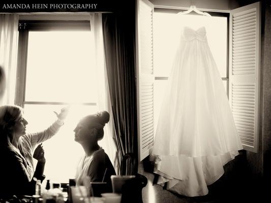 Chicago Wedding Bride getting ready at White Hall Hotel