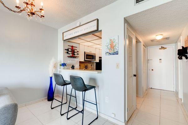 Studio in Hallandale