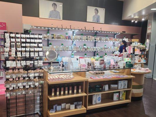 Yay!! Korean cosmetics.