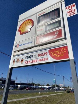 Shell station sign, restaurant inside