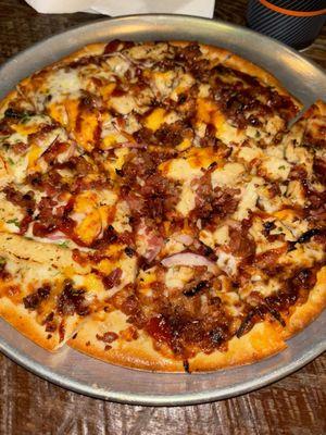 Wyatt's BBQ pizza