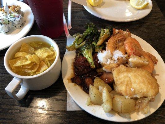 The Fried White Fish is good! I liked the potatoes and broccoli too although it has a lot of sauce