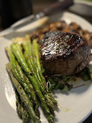 Filet with Asparagus