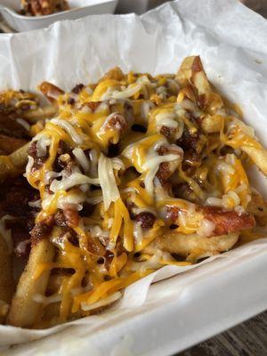 Chili cheese fries